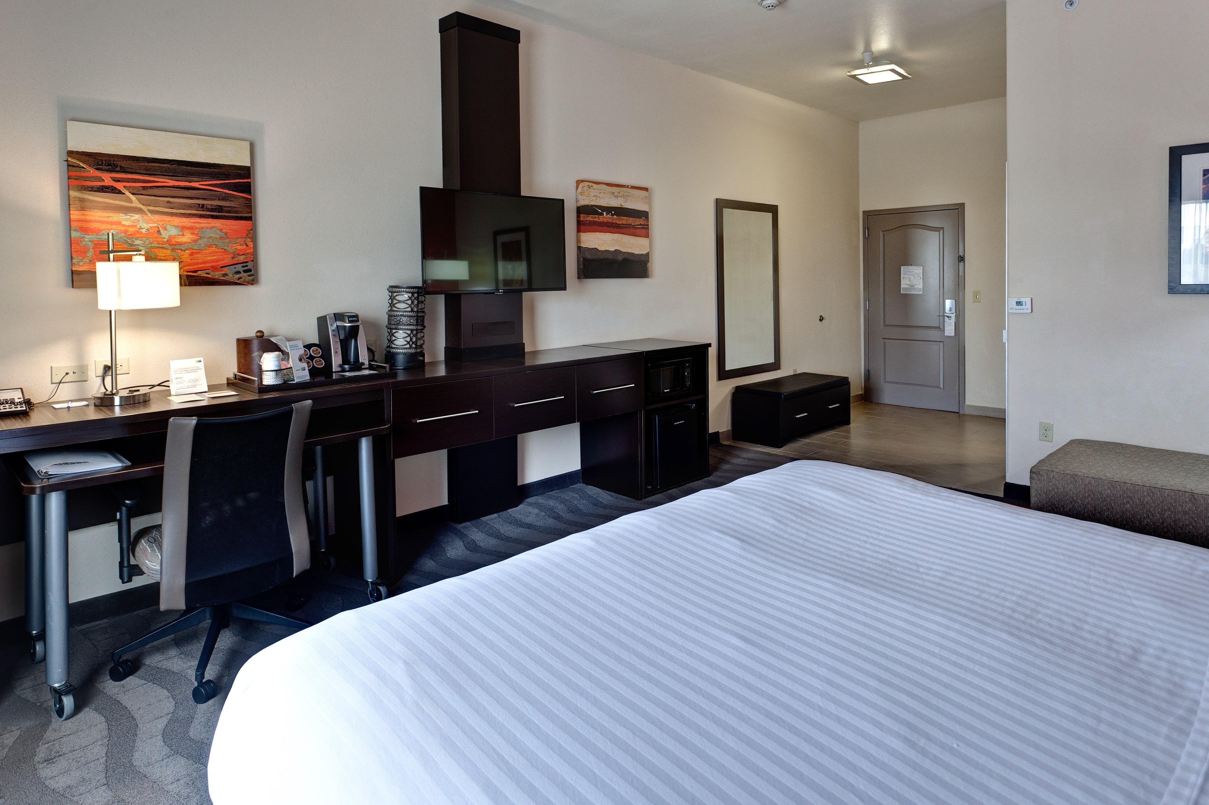 Holiday Inn Express Northwest Maize By Ihg Luaran gambar