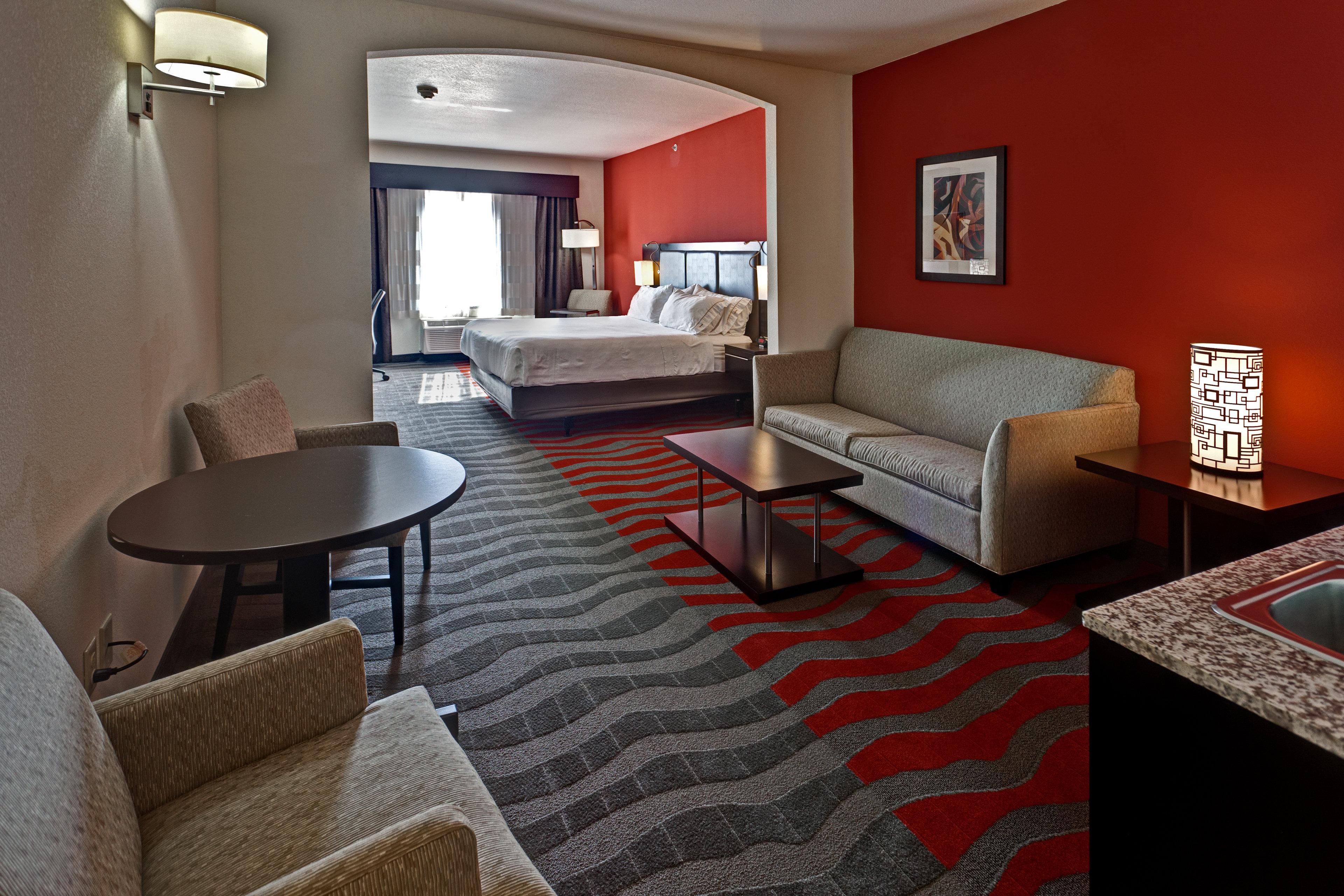 Holiday Inn Express Northwest Maize By Ihg Luaran gambar