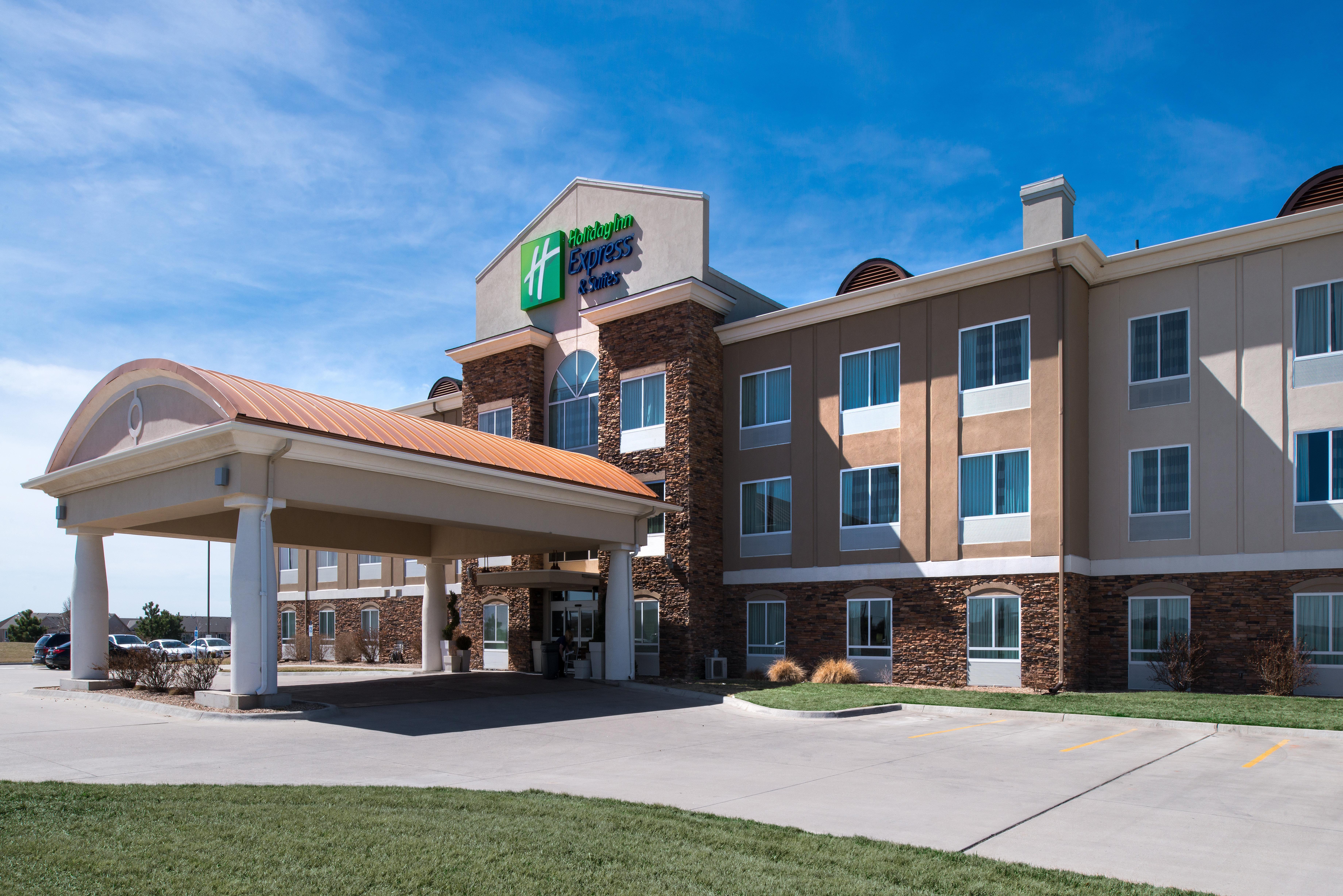 Holiday Inn Express Northwest Maize By Ihg Luaran gambar